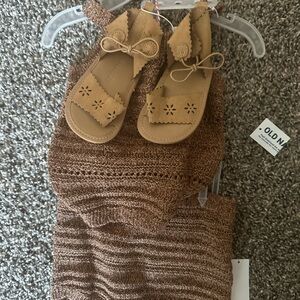Old Navy Brown Knit Outfit with Sandals 6-12 Months